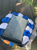 Bouquet of 8 rose with a bible