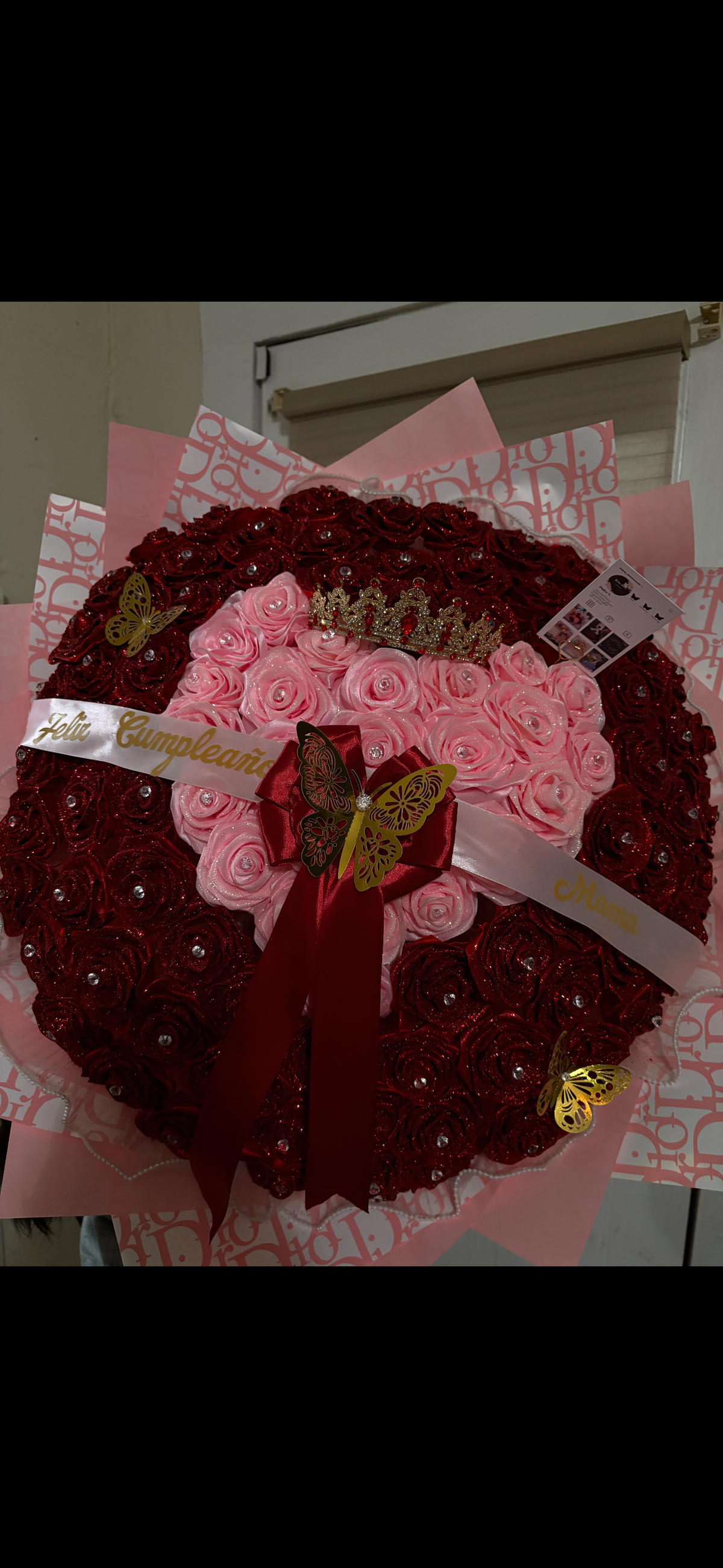 100 roses bouquet with glitter